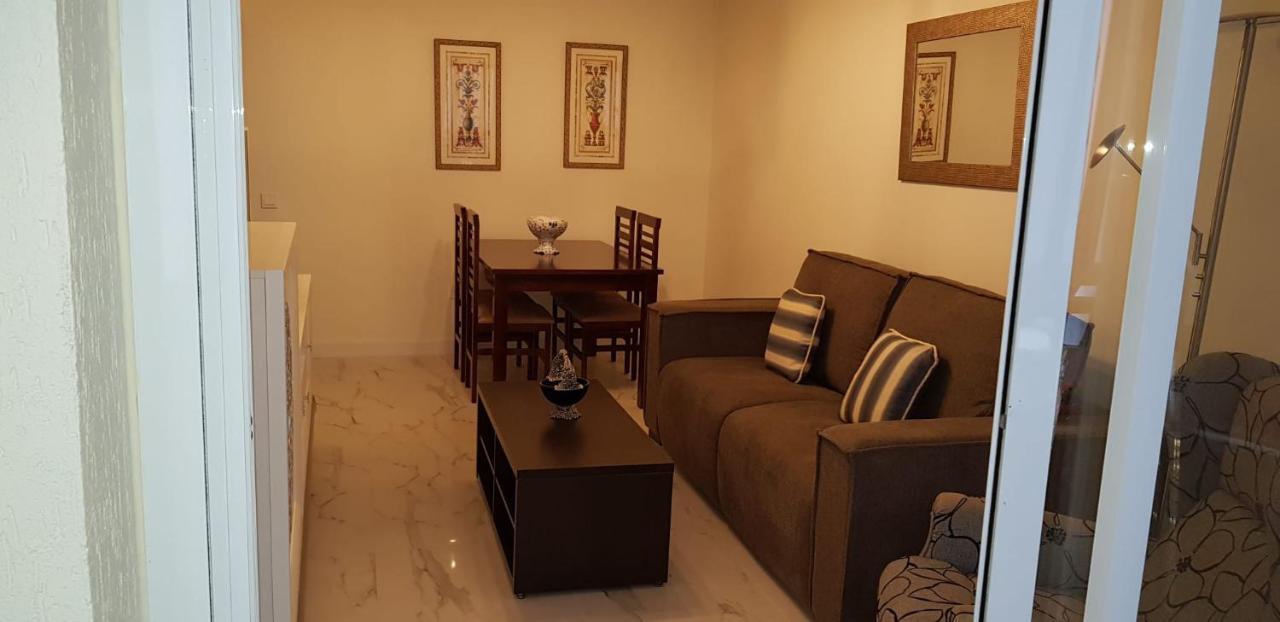 Piso 2da línea de playa en Marbella Apartamento Exterior foto