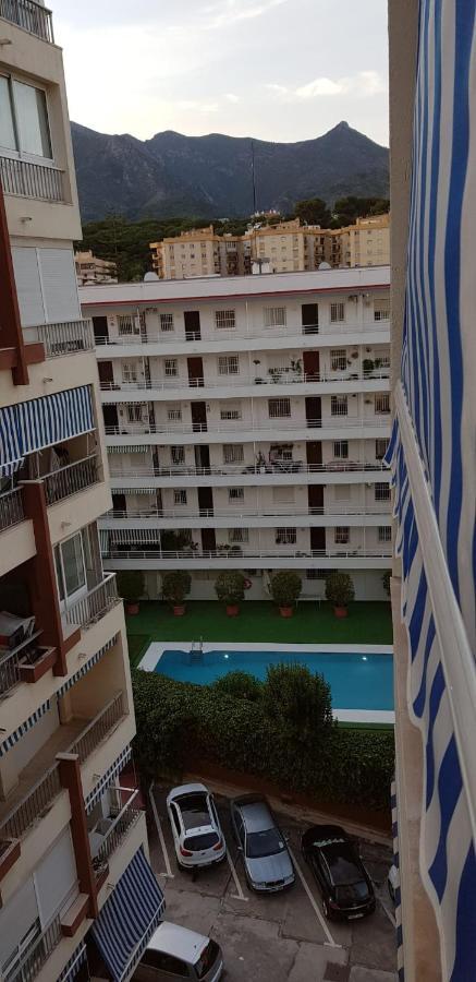 Piso 2da línea de playa en Marbella Apartamento Exterior foto