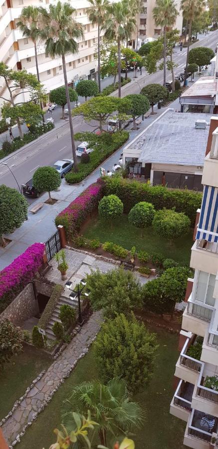 Piso 2da línea de playa en Marbella Apartamento Exterior foto