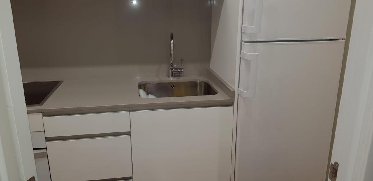 Piso 2da línea de playa en Marbella Apartamento Exterior foto